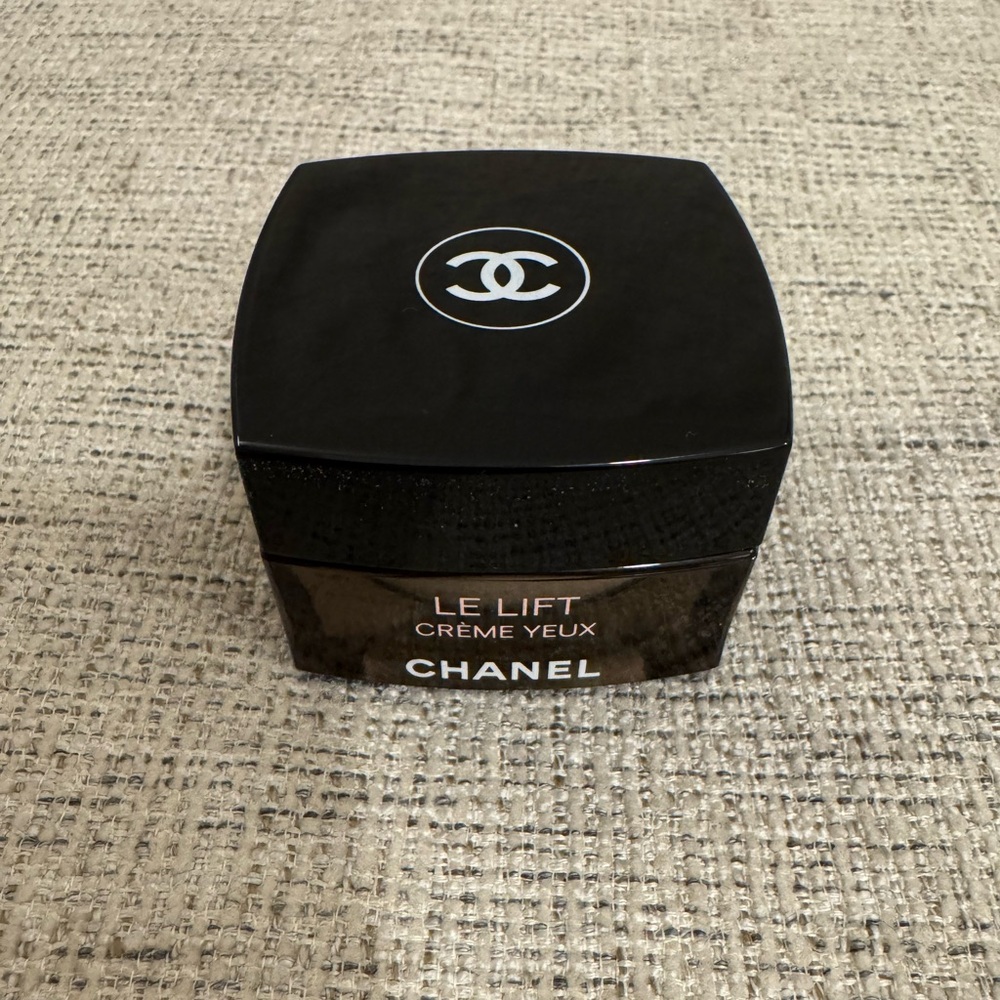 CHANEL Le Lift Creme Yeux